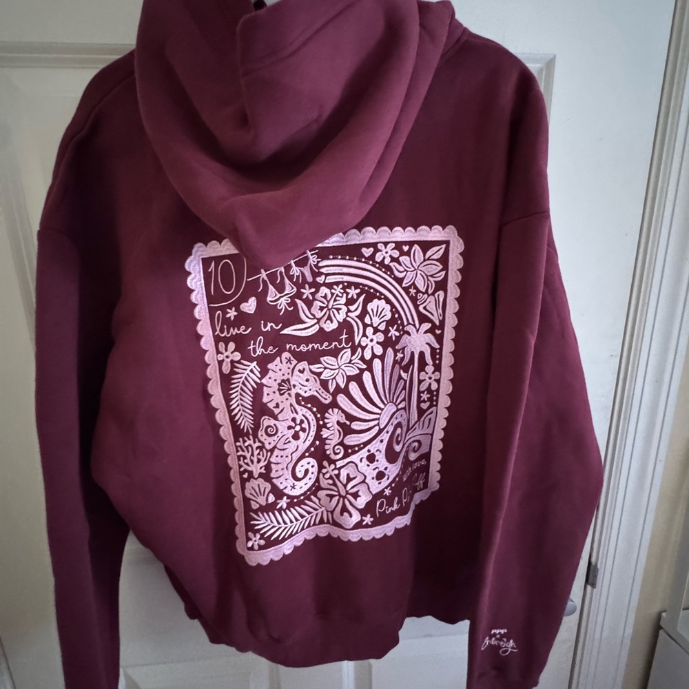 Women's Burgundy Graphic Crewneck Sweatshirt with Pink Print